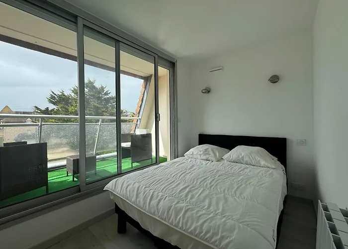 T2 With 2 Balconies On The Seafront דירה וויסטרהאם